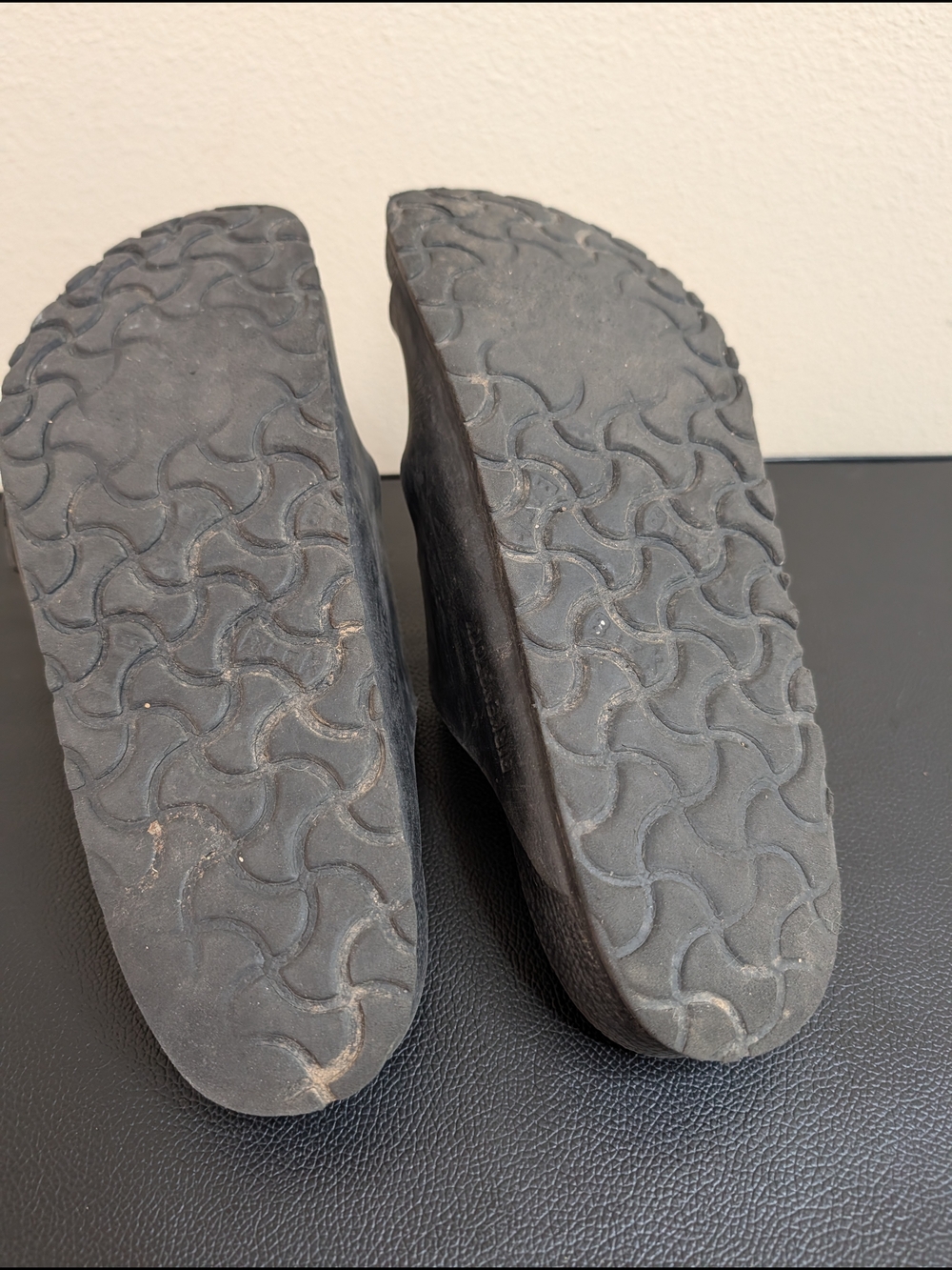 Birkenstock Arizona EVA Black Two Strap Slide Sandals EU 39 Womens 8 - Picture 8 of 8